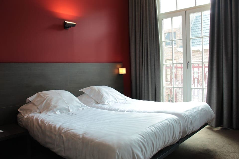 In-room safe, desk, soundproofing, free WiFi