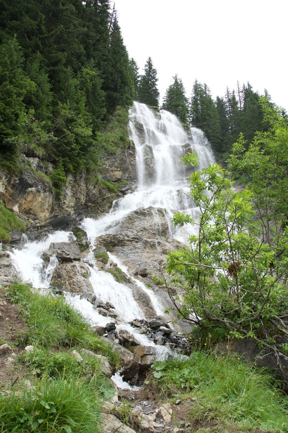 The Brocheaux waterfall can be reached by foot from the apartment
