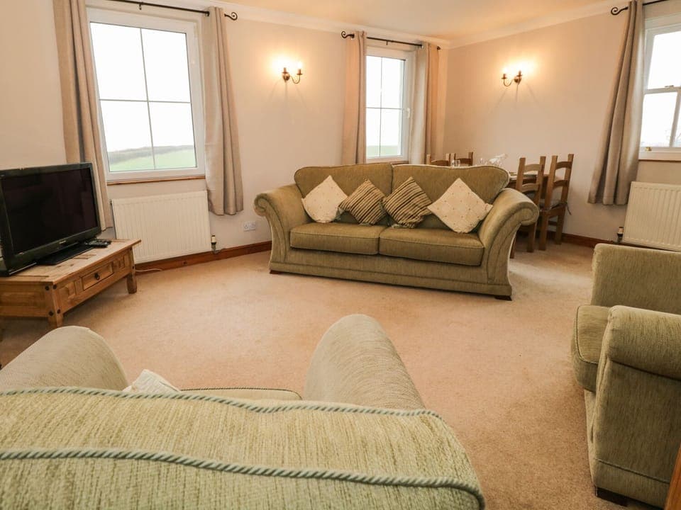 Cottage | 2 bedrooms, individually decorated, individually furnished, free WiFi