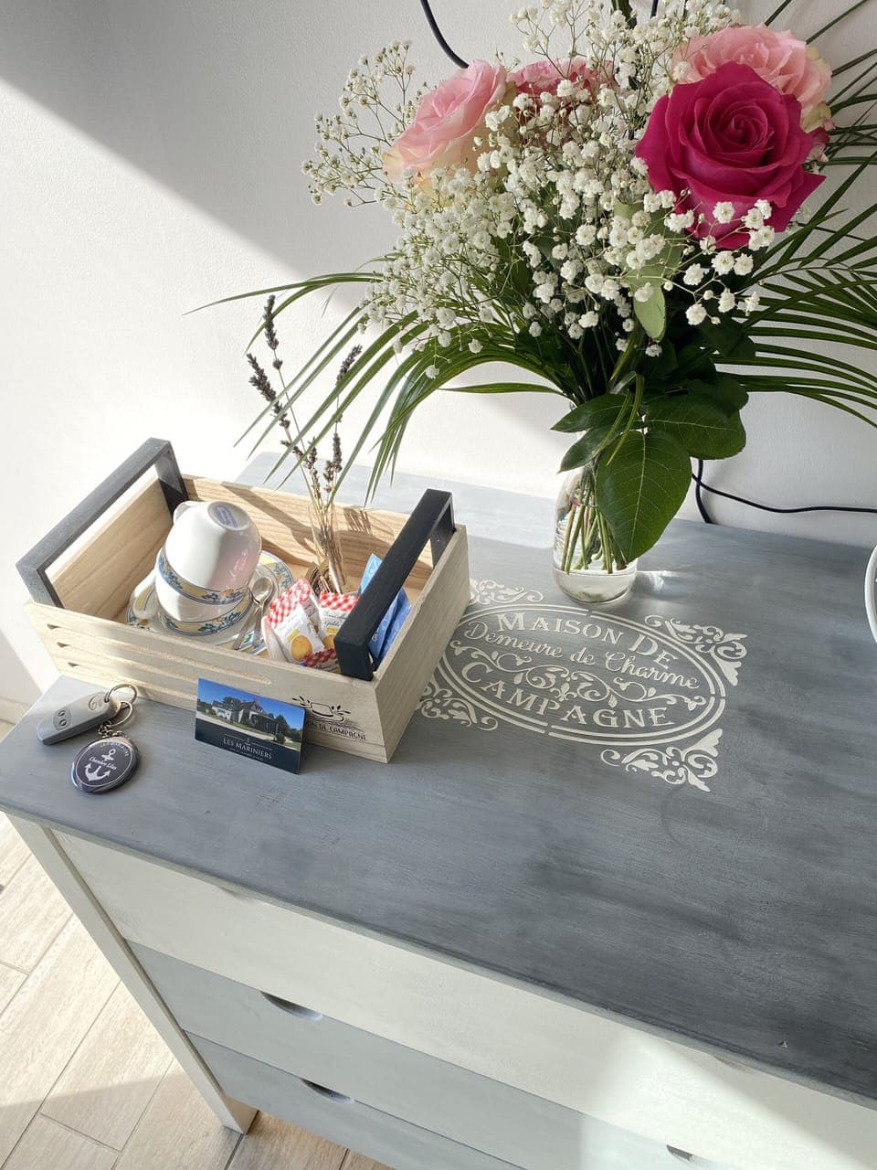 Family Room (Lilas) | Individually decorated, individually furnished, blackout drapes