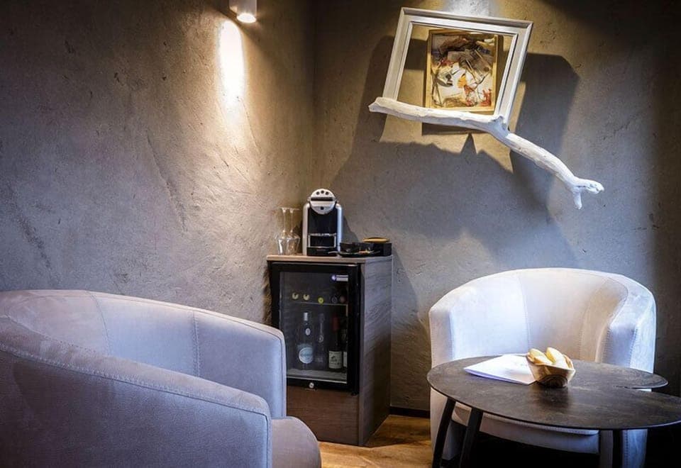 Romantic Double Room, 1 King Bed, Non Smoking | Living area | TV