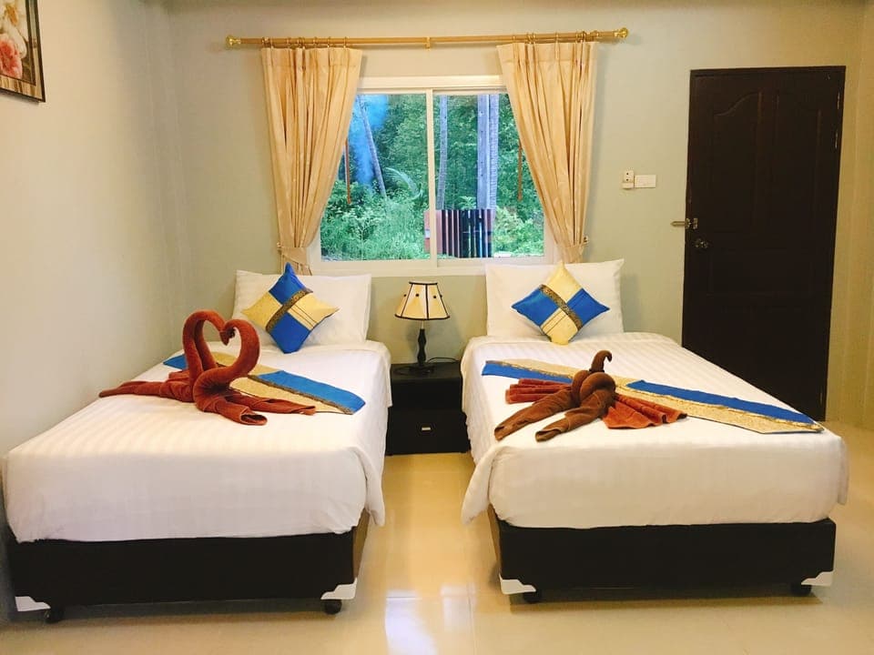 Deluxe Twin Room, 2 Twin Beds, Non Smoking | Free WiFi