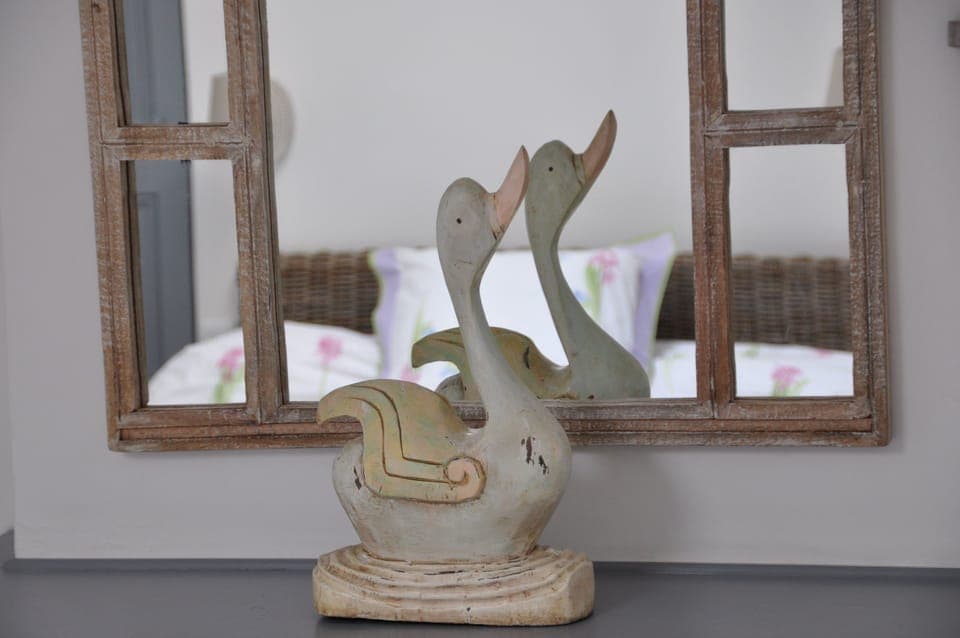 Individually decorated, individually furnished, laptop workspace