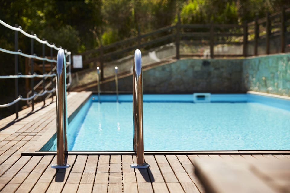 Outdoor pool, sun loungers