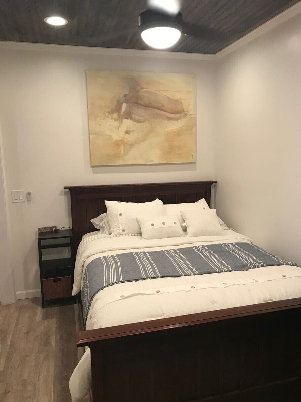 Comfortable queen bed