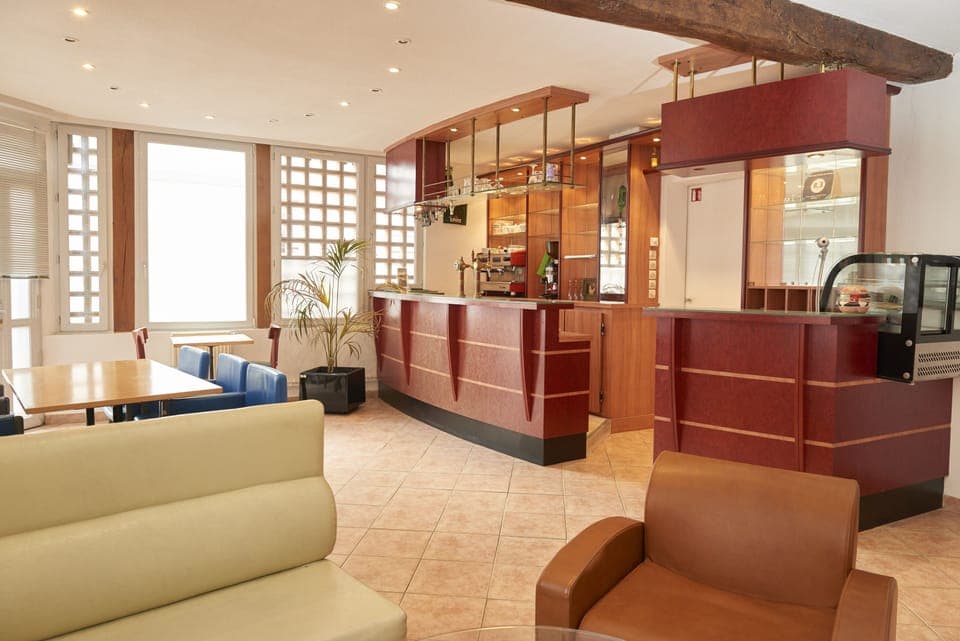 Daily buffet breakfast (EUR 8 per person)