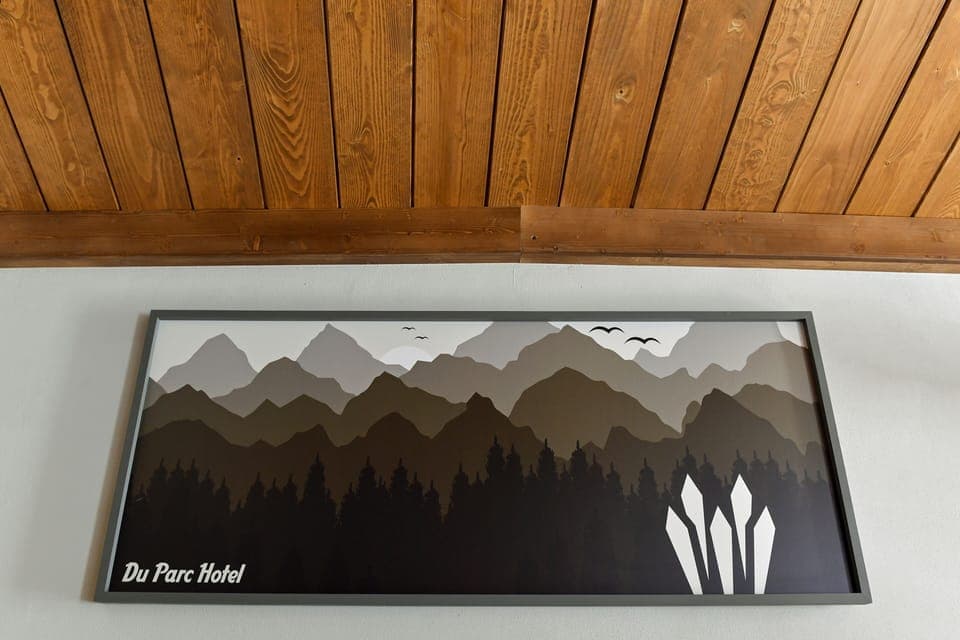 Hypo-allergenic bedding, minibar, in-room safe, individually decorated