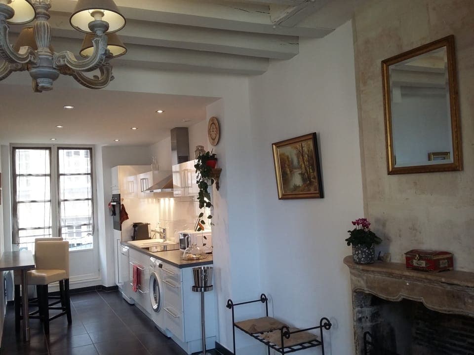 Superior Duplex, Multiple Beds, Non Smoking, City View | Private kitchen | Fridge, microwave, oven, stovetop