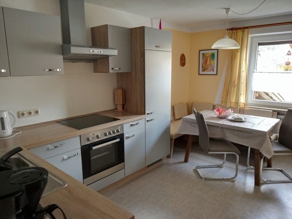 Küche mit Essplatz