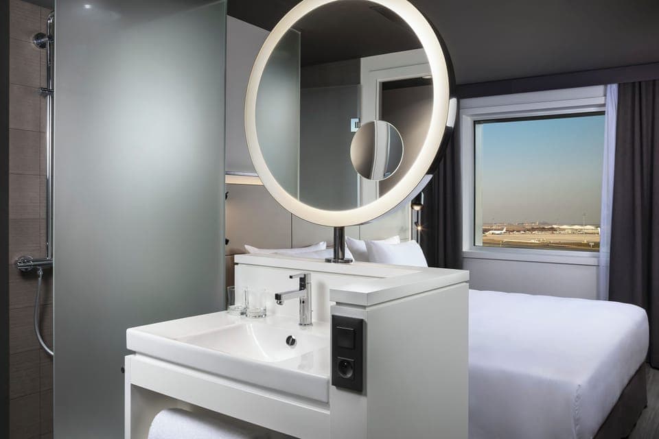 The Innside Room | Bathroom | Eco-friendly toiletries, towels, soap, shampoo