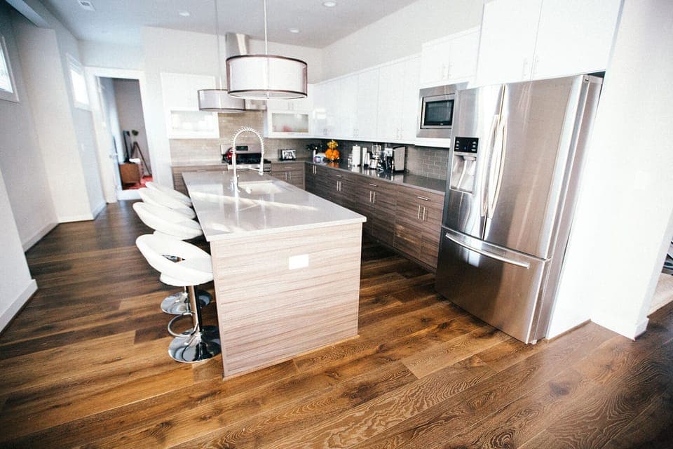 You'll love cooking in this open kitchen with a ton of cooking utensils!