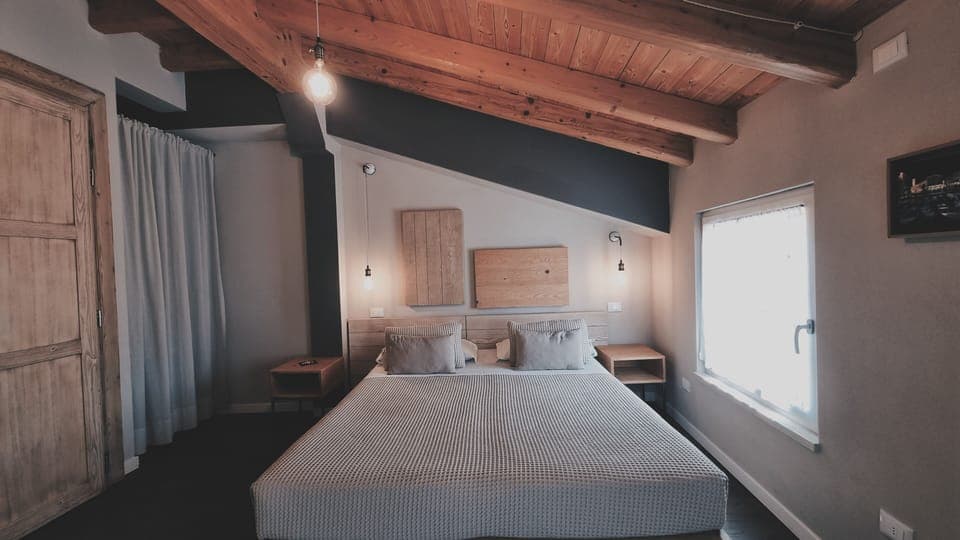 Deluxe Double Room | Premium bedding, down comforters, in-room safe, desk