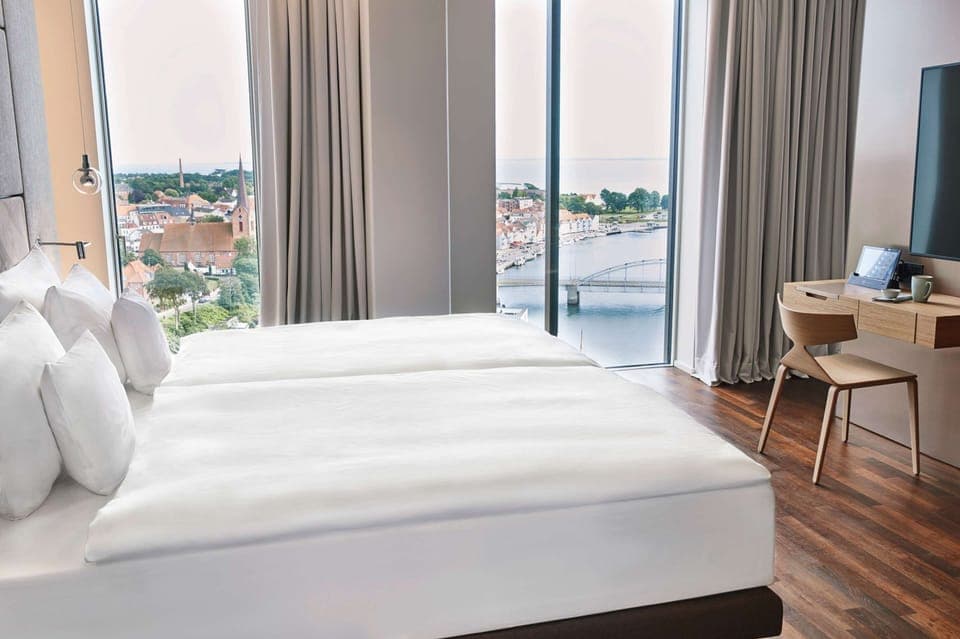 In-room safe, desk, soundproofing, iron/ironing board