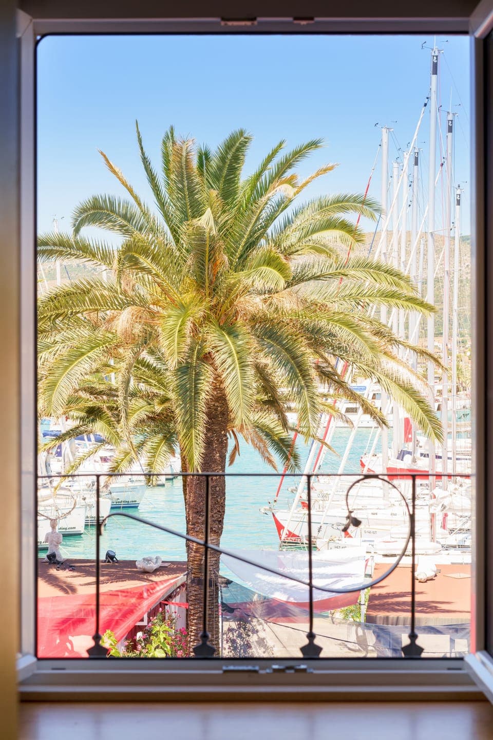 Deluxe Double Room | Desk, free WiFi, bed sheets