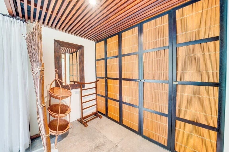 Superior Twin Room, Non Smoking, Garden View | Minibar, in-room safe, desk, blackout drapes