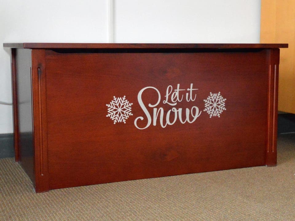 You will have clean sheets and pillows to make up the sofabed  in the " Let it Snow" chest.