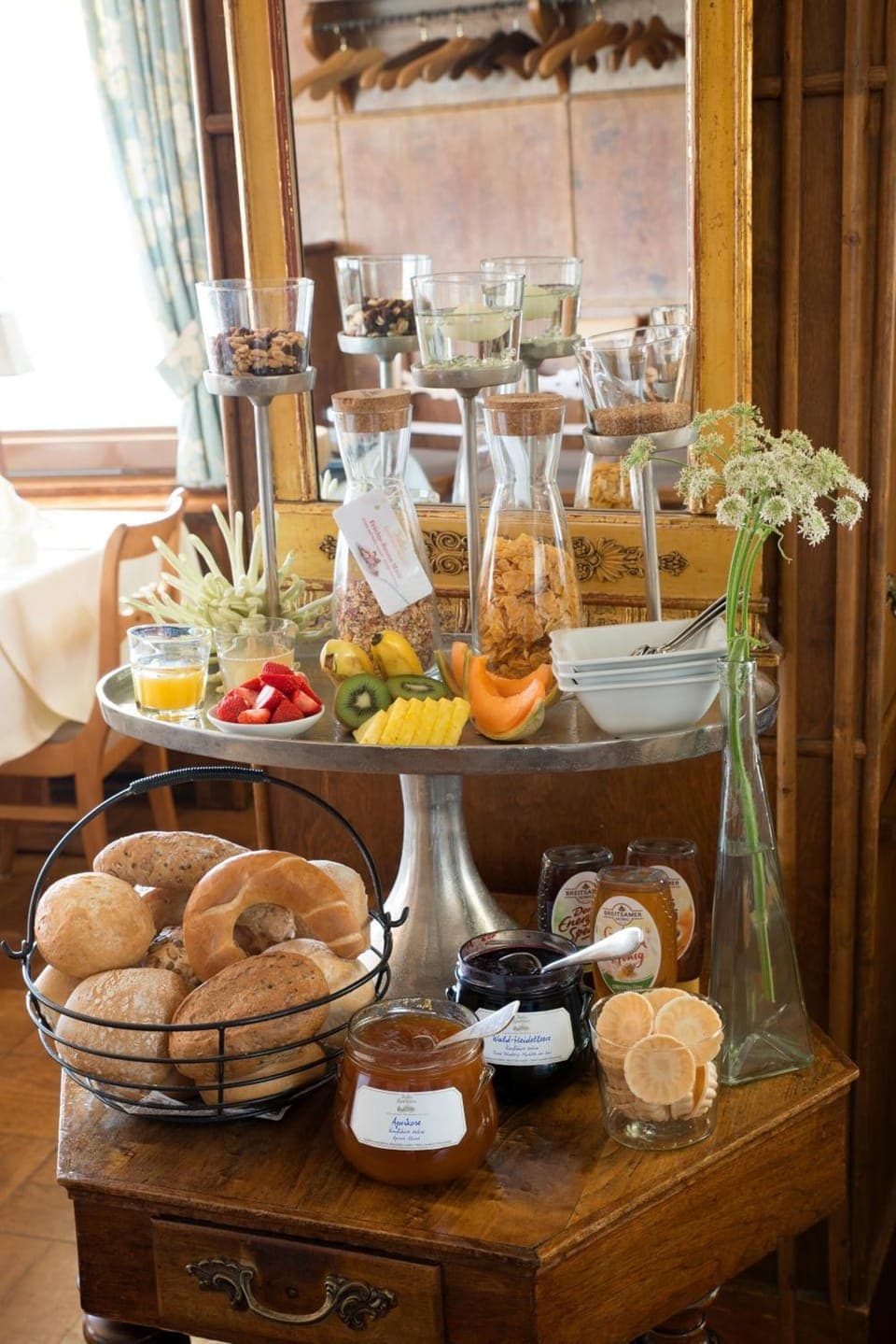 Daily buffet breakfast (EUR 10 per person)
