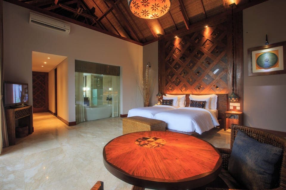 Two-Bedrooms Infinity Lap Pool Villa | Minibar, in-room safe, desk, blackout drapes