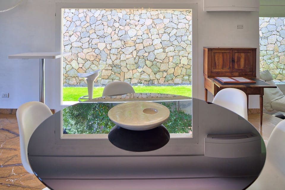 Dining Room, Kitchen