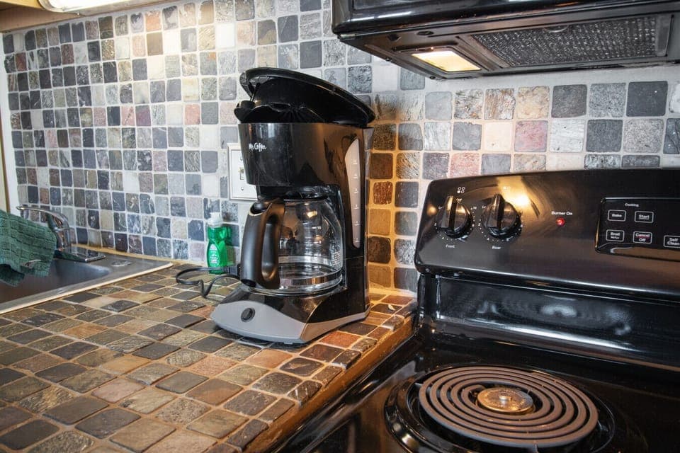 Drip coffee pot