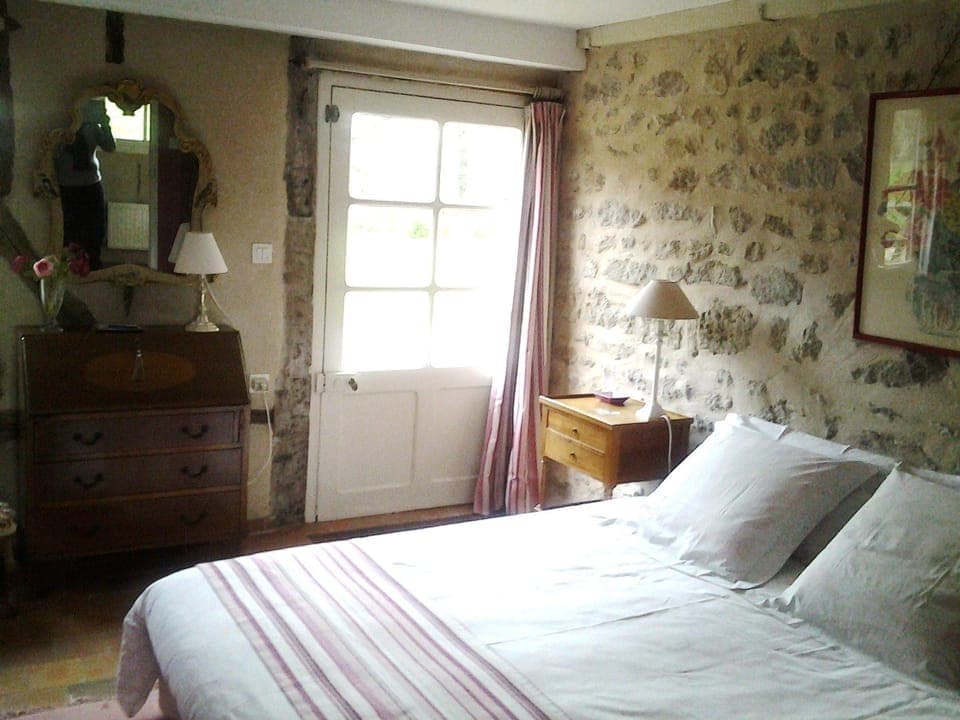 Double Room (Rose) | Individually decorated, individually furnished, desk, blackout drapes