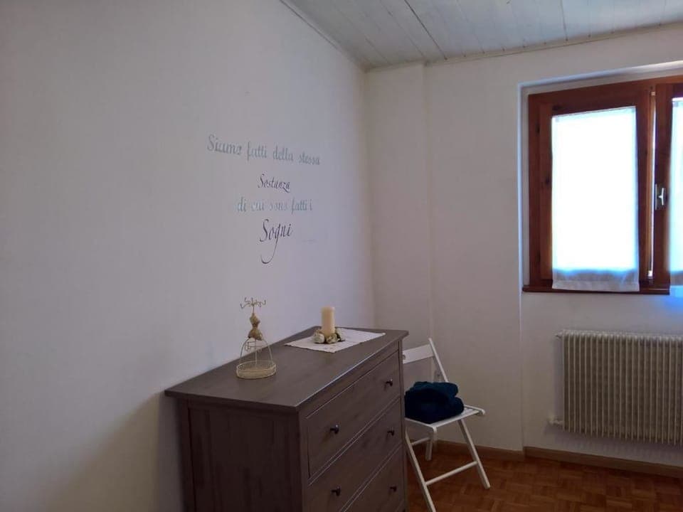 Double or Twin Room (Private External Bathroom) | Room amenity