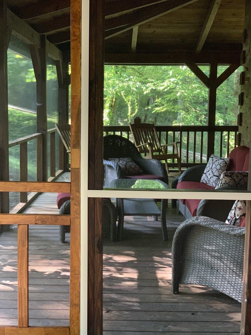Screened porch area 