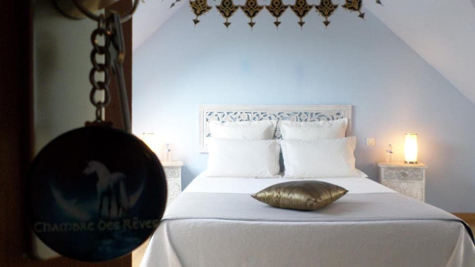 Standard Room, Non Smoking, Private Bathroom (Rêves) | Hypo-allergenic bedding, individually decorated, individually furnished