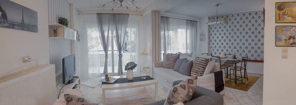 Luxury Apartment, 3 Bedrooms | Living area | Flat-screen TV, video-game console