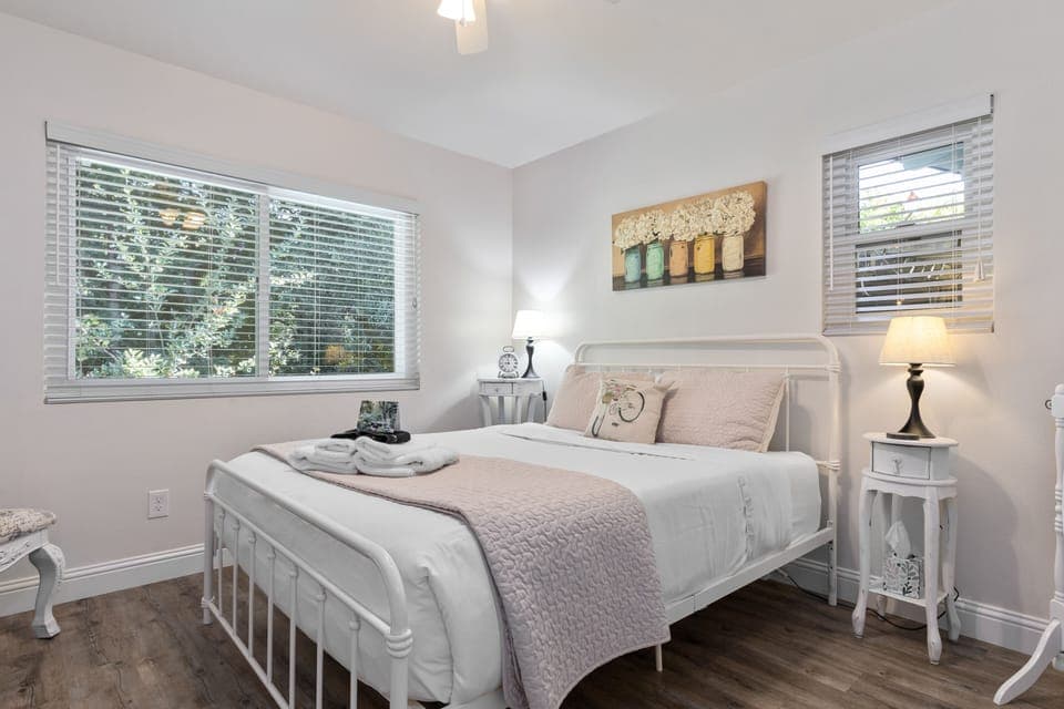 Bedroom with Beautiful Garden View