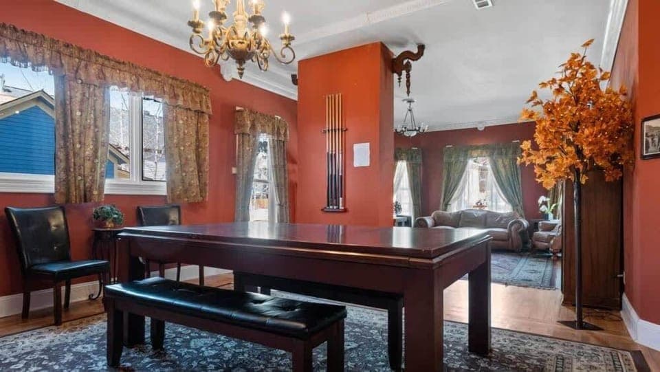 Table/ Pool Table