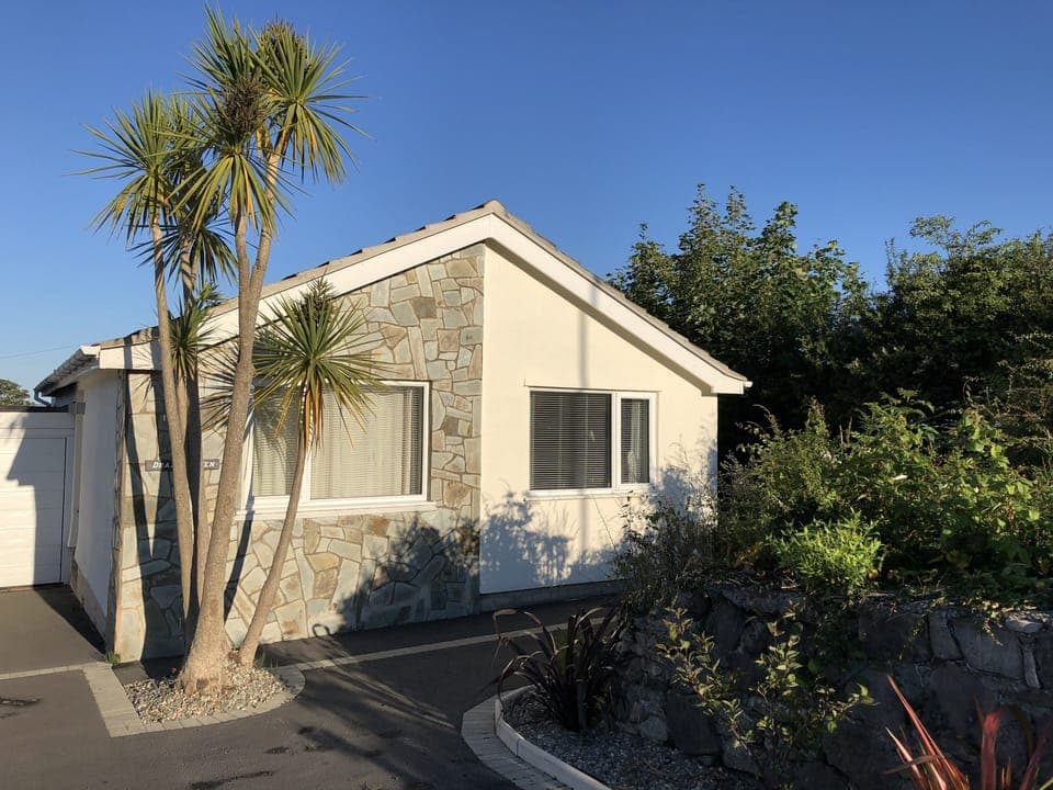 Moelfre Holiday Home - a home away from home!