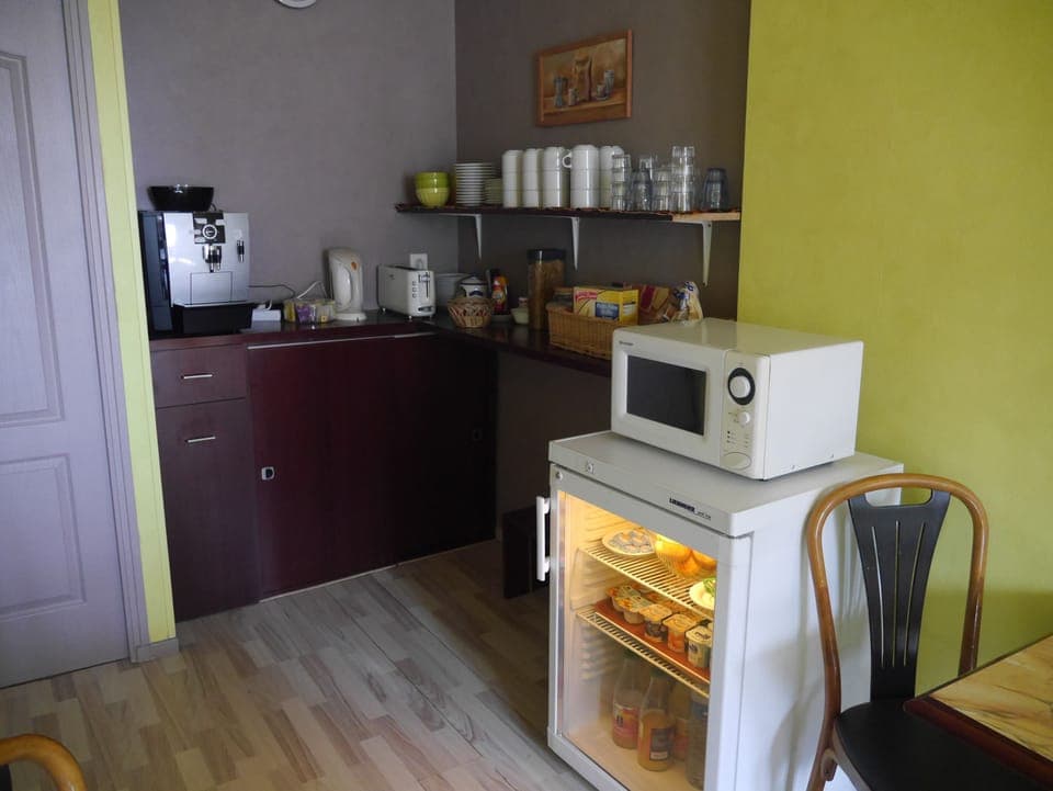 Daily buffet breakfast (EUR 12 per person)