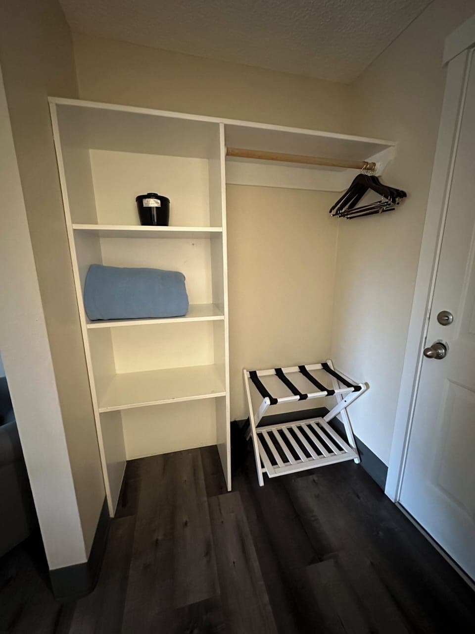 King Suite | Blackout drapes, free WiFi, bed sheets