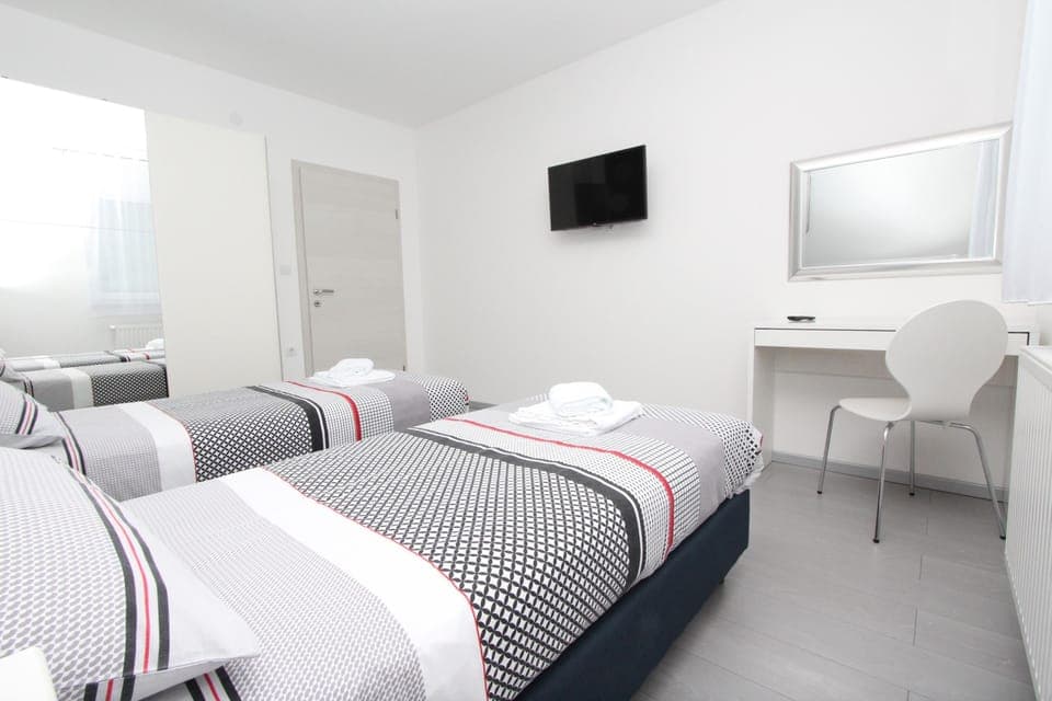 Apartment, 2 Bedrooms | 2 bedrooms, iron/ironing board, free WiFi, bed sheets