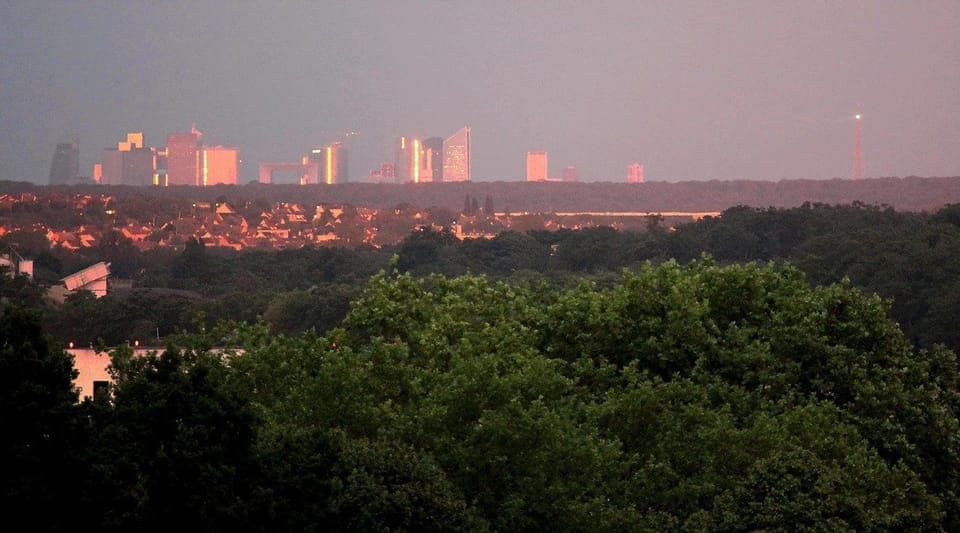 Room, 1 Queen Bed, Non Smoking (Chambre 1) | Valley view