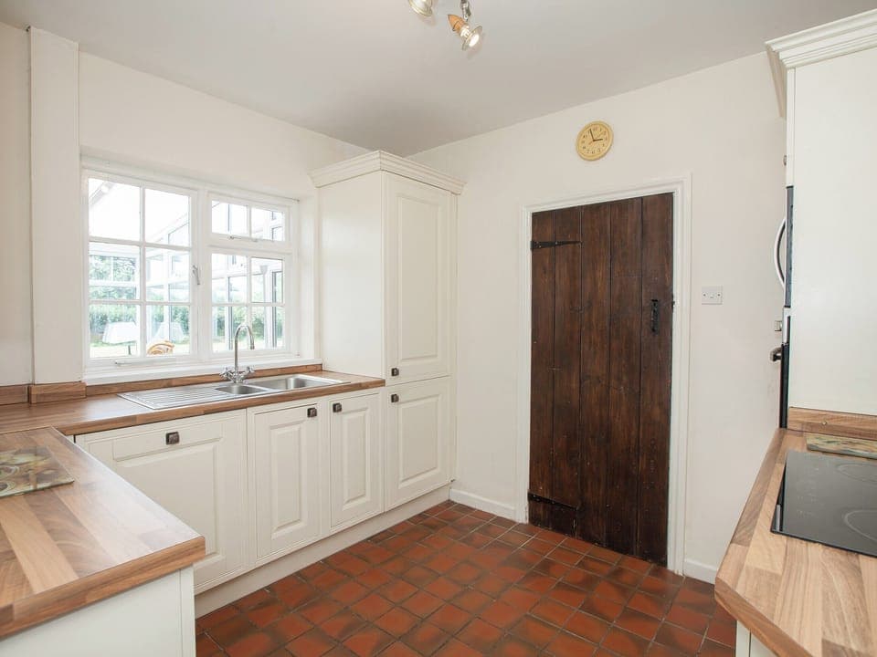 Kitchen | Fir Tree Cottage, Chatcull, nr. Eccleshall
