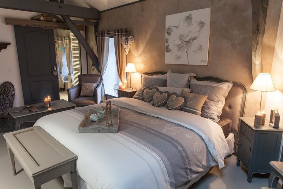 Comfort Double or Twin Room (Amour) | Premium bedding, memory foam beds, individually decorated