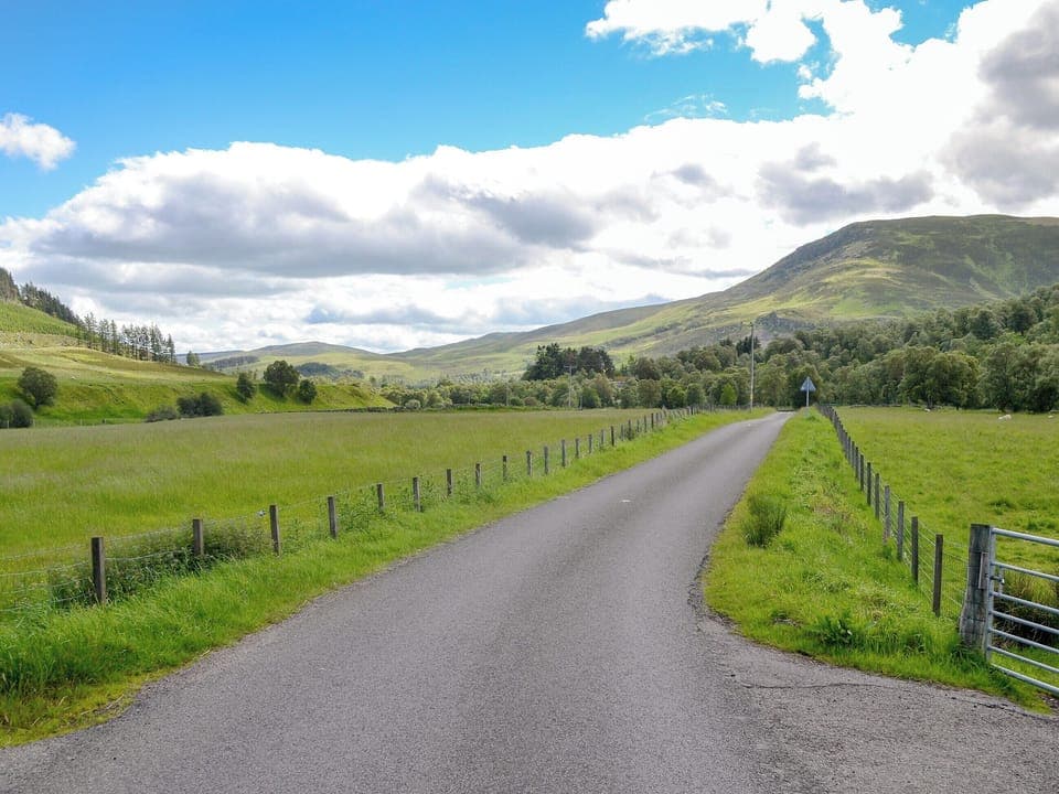 Surrounding area | Dalvanie Mill, Folda, Glenisla