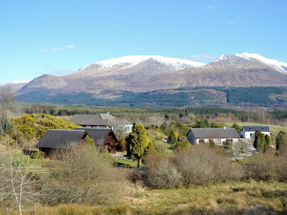 Lodges located in magnificent landscape | Dontra Log Chalet 1 - Dontra Log Chalets, Banavie, near Fort William