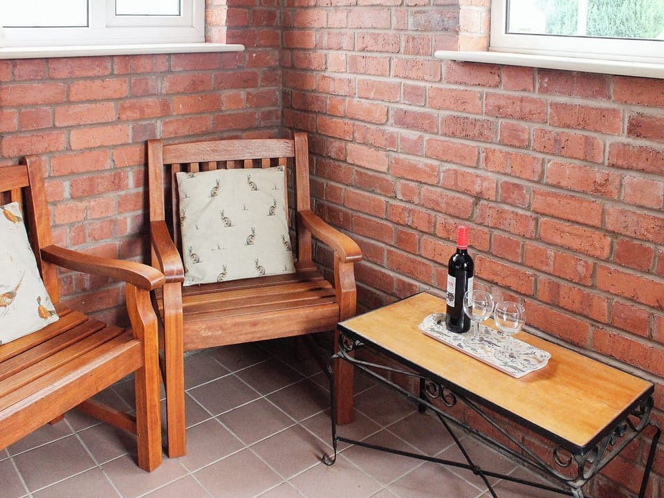 Relaxing and comfortable seating area | Tom Putt - The Old Kennels Holidays, Ledbury