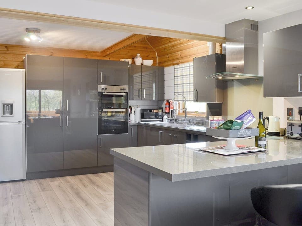 Well equipped kitchen | Quarry Lodge, Munsley, near Ledbury