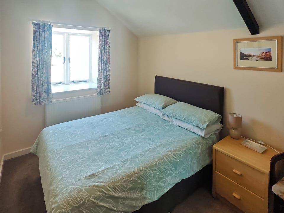 Single bedroom | The Old Engine House - Bridge Farm, Drimpton, near Beaminster