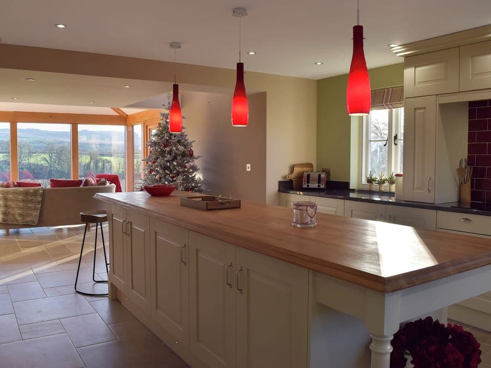 Fully-equipped kitchen with &lsquo;island&rsquo; | Fountain Hill, Eglwyswrw, near Cardigan