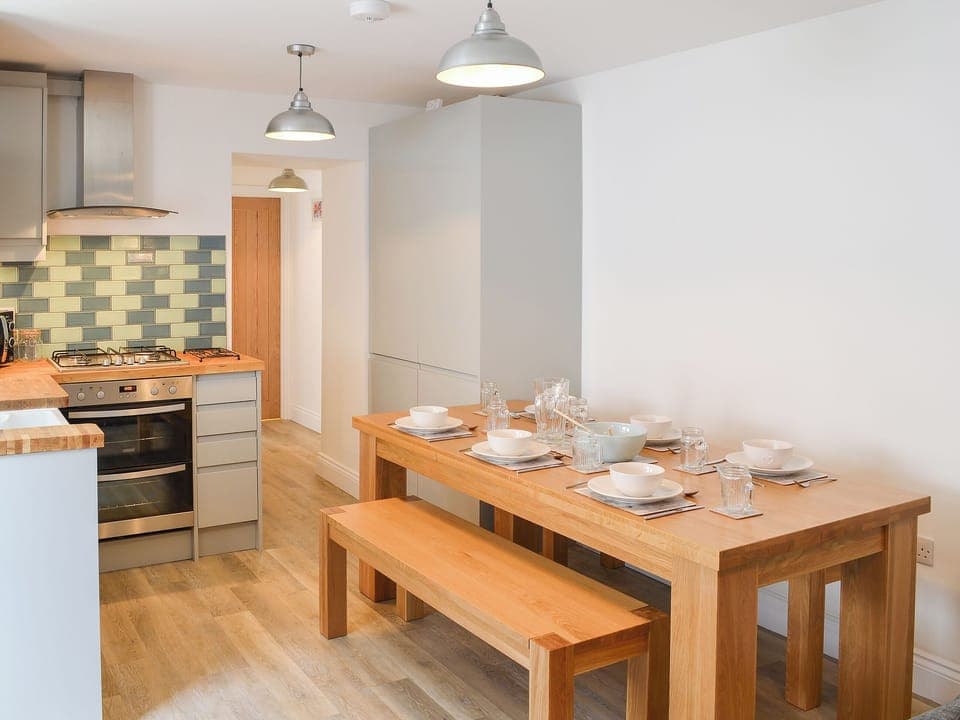 Refectory style dining table in the kitchen/dining area | Rosetta ApartmentsOcean Mist, Newquay