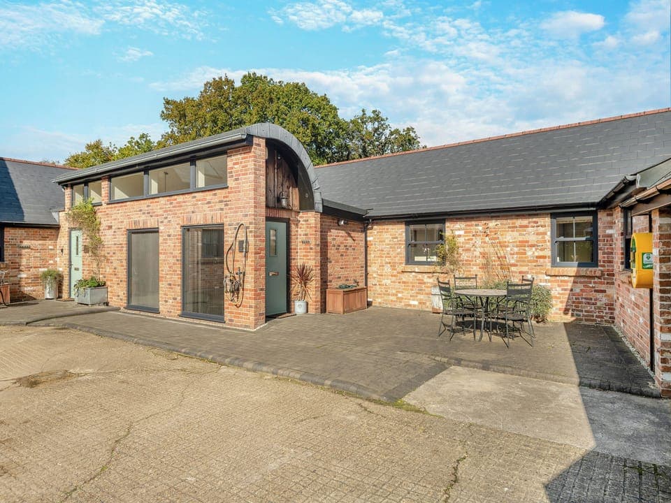 Exterior | The Parlour - Bedborough Farm Cottages, Wimborne