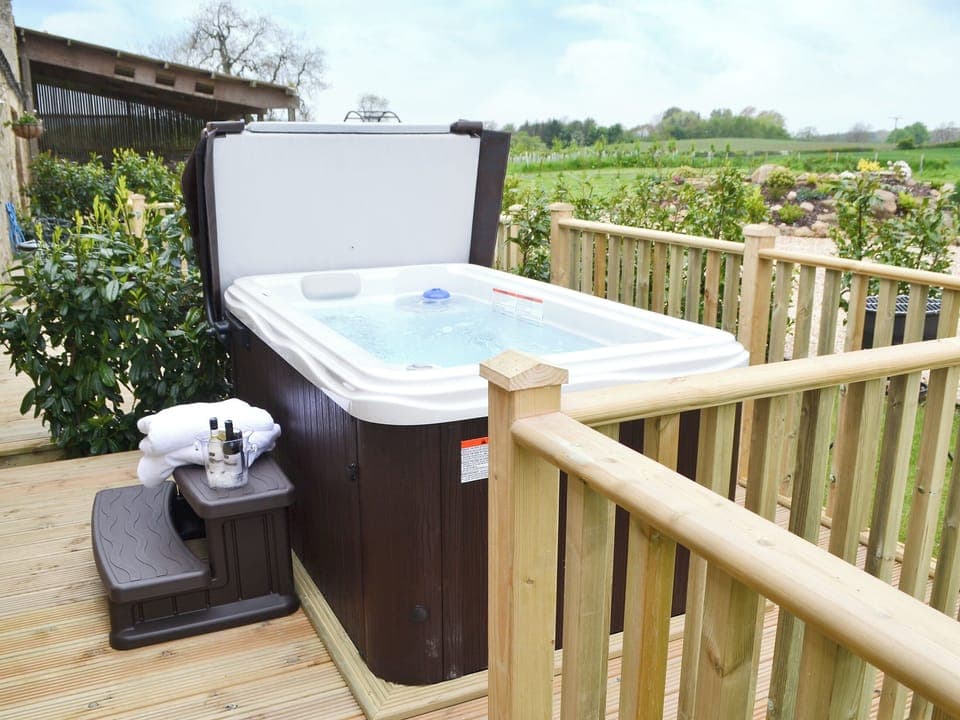 Fantastic hot tub | , 