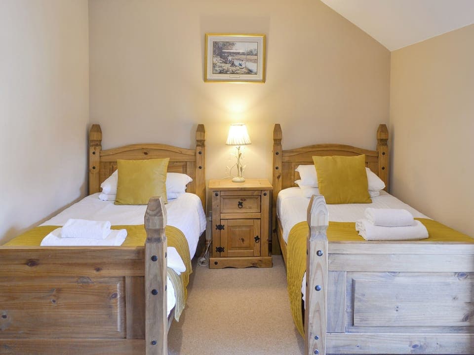 Comfortable twin bedroom | Ferguson - Warenford Cottages, Bamburgh