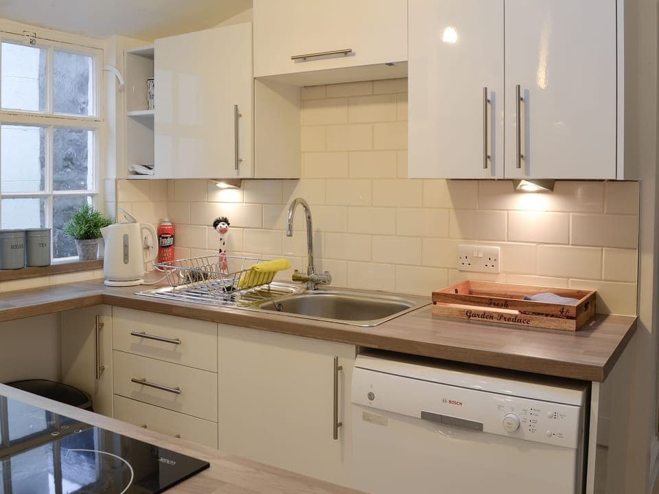 Kitchen | Jebel, Cullen