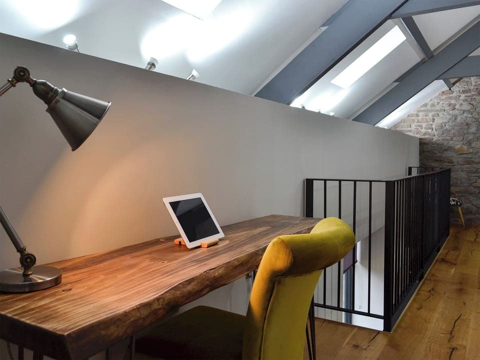 Landing | Maes Merlin, Llanddeusant, near Llangadog